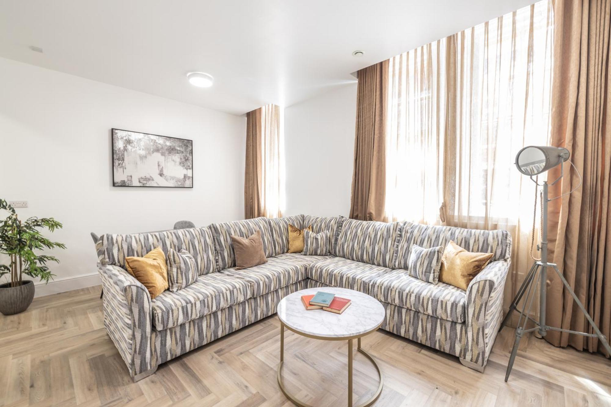 Apartamento Boutique Retreat Perfect For Business & Families With Free Gym By The Pocklington - The Filbert *